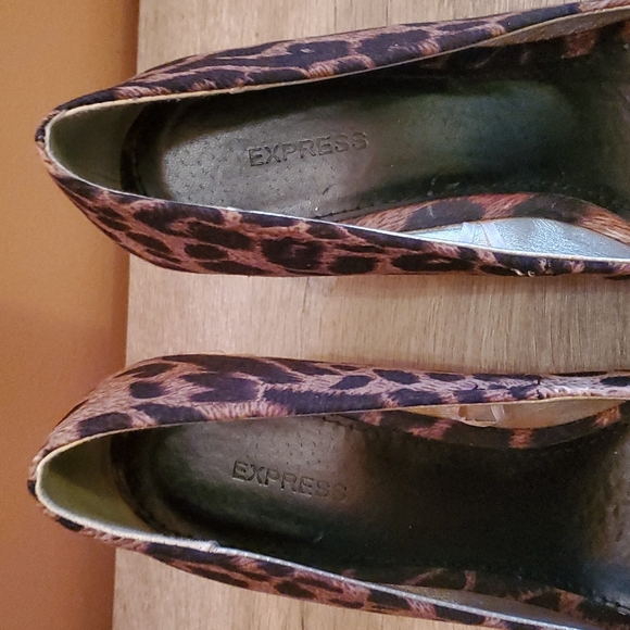 Express Wedges - Picture 7 of 8